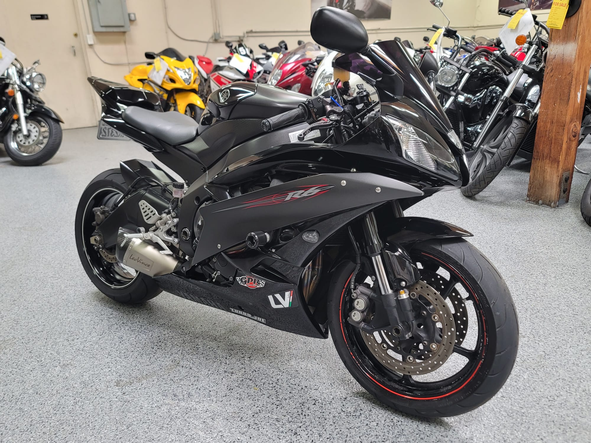 2006 YAMAHA R6 RAVEN 19000 Miles AK Motors