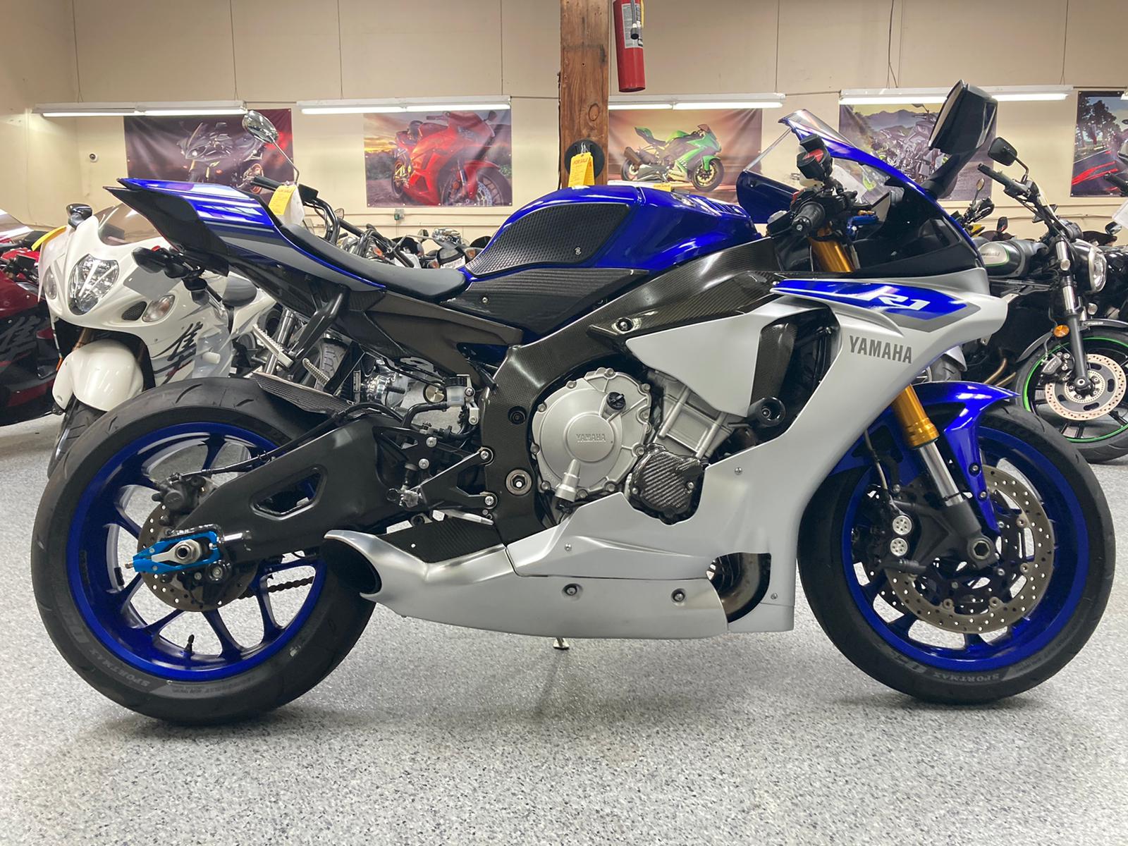 2015 Yamaha R1 - 14000 Miles | AK Motors