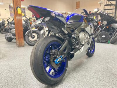 2015 Yamaha R1