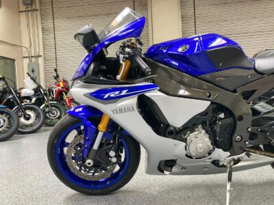 2015 Yamaha R1