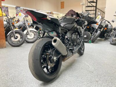 2021 Yamaha R1