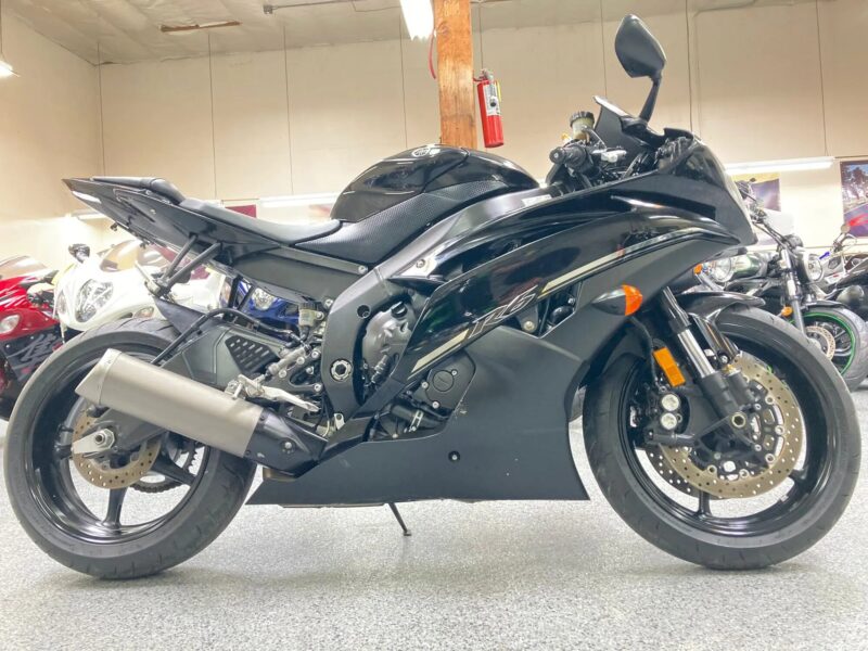 2012 Yamaha R6 Raven