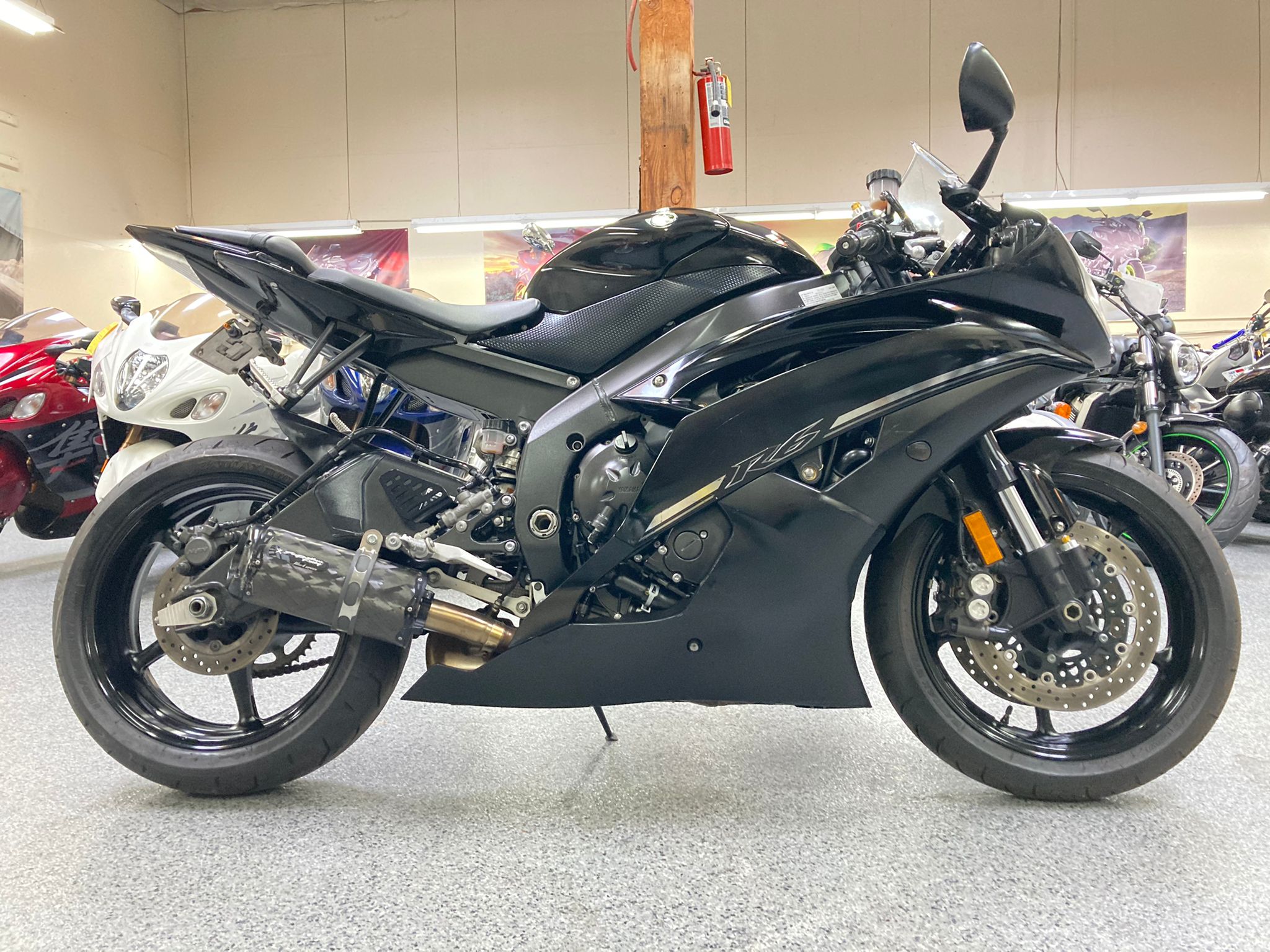 2012 Yamaha R6 Raven - AK Motors