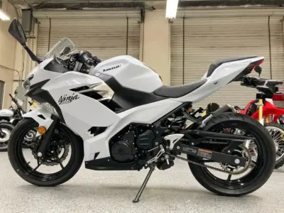 2020 Kawasaki Ninja 400 PEARL WHITE