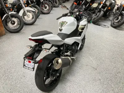 2020 Kawasaki Ninja 400 PEARL WHITE