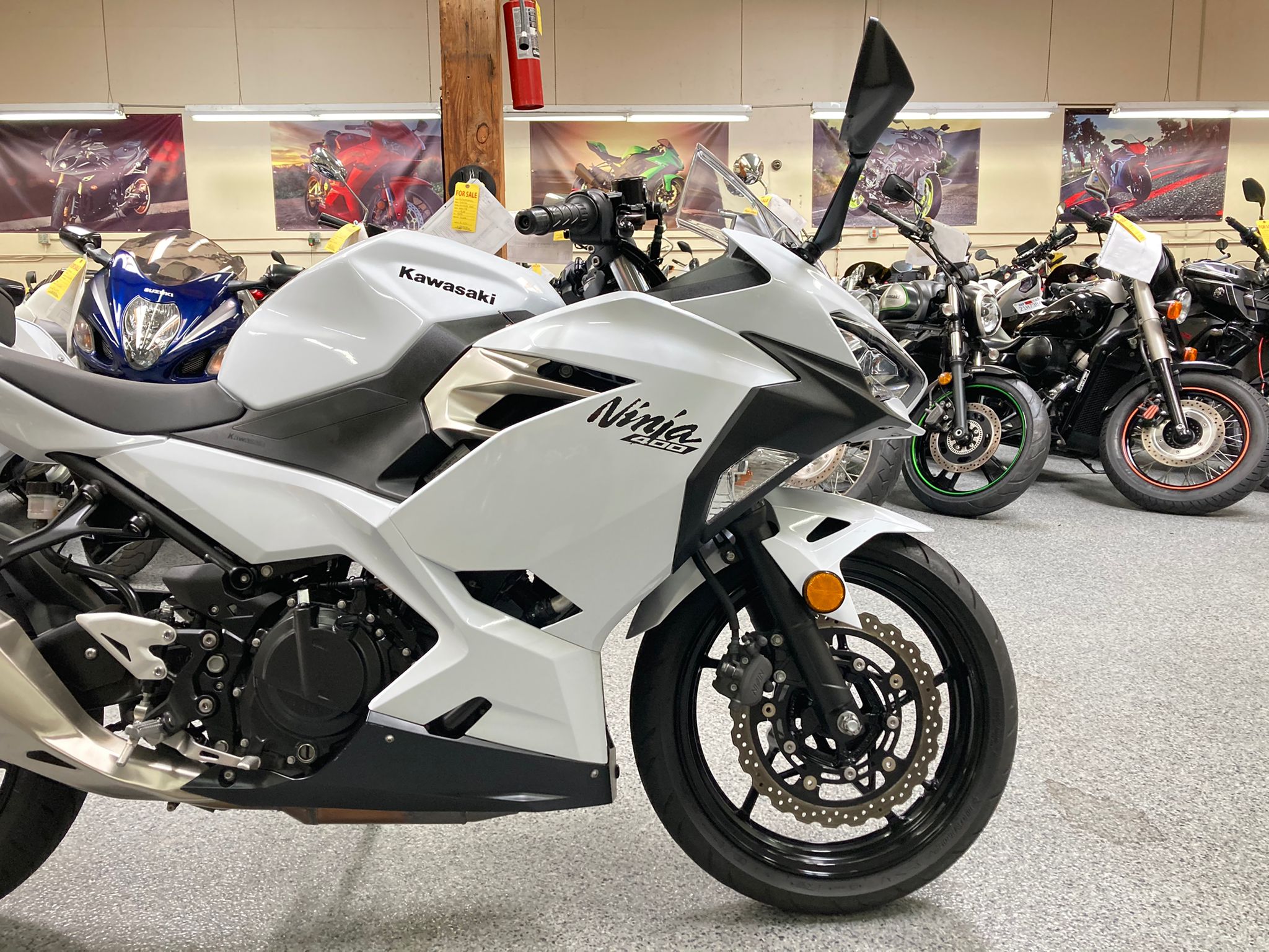 2020 Kawasaki Ninja 400 PEARL WHITE - 2000 Miles | AK Motors