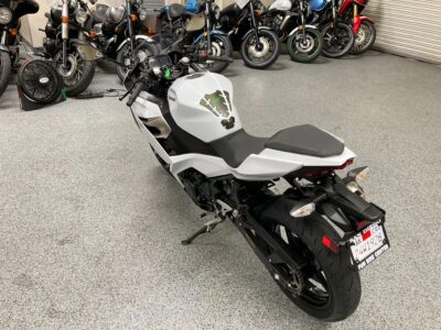 2020 Kawasaki Ninja 400 PEARL WHITE