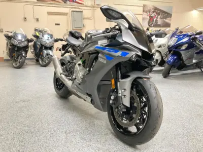 2016 Yamaha R1