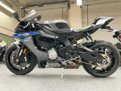 2016 Yamaha R1