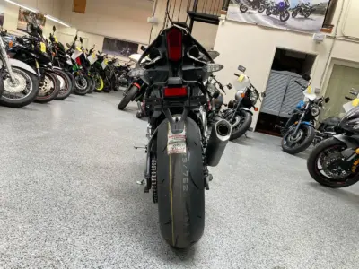 2016 Yamaha R1