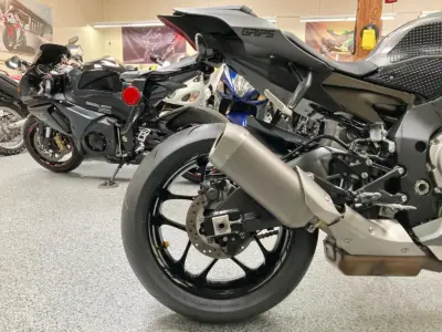2016 Yamaha R1