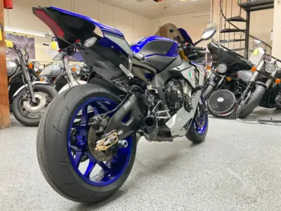2015 Yamaha R1