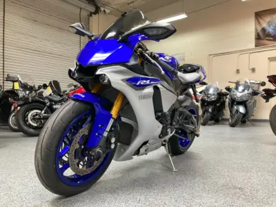 2015 Yamaha R1