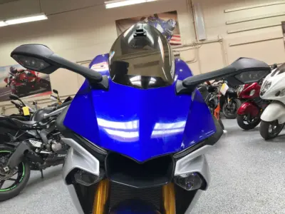 2015 Yamaha R1