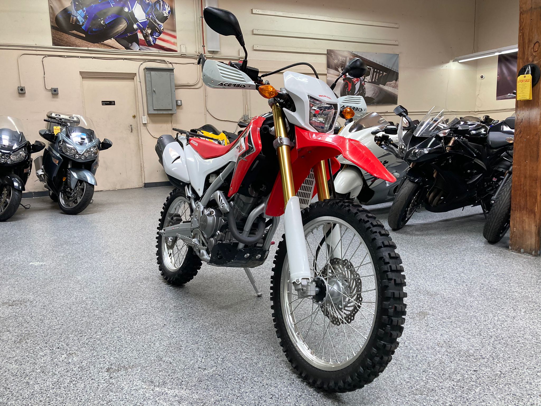 2014 Honda CRF250L Dual sport 1800 Miles AK Motors