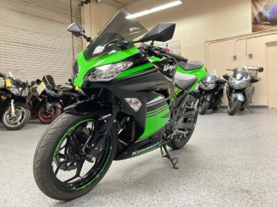 2017 Kawasaki Ninja 300 KRT EDITION ABS