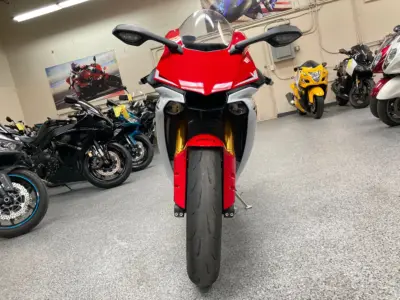 2015 Yamaha R1