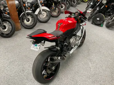 2015 Yamaha R1