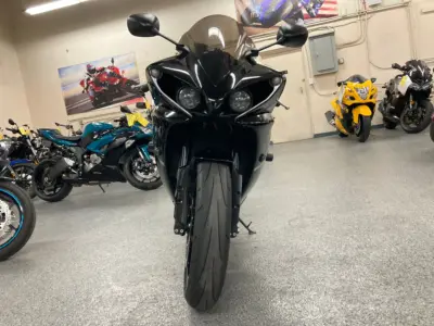 2012 Yamaha R1 RAVEN