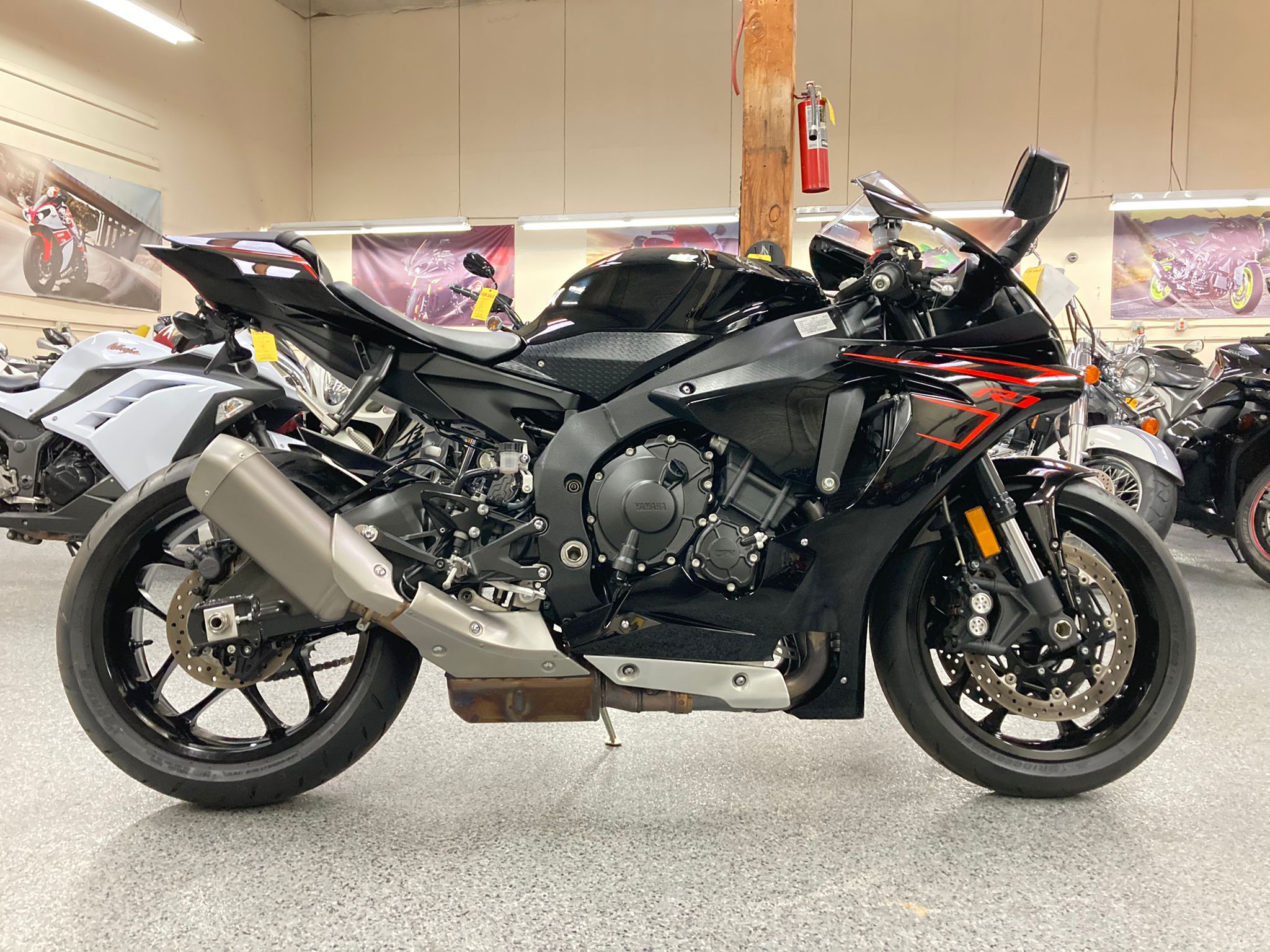 2017 Yamaha R1 - 2000 Miles | AK Motors