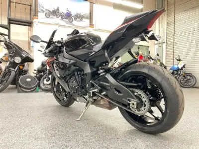 2017 Yamaha R1