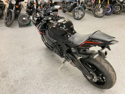 2017 Yamaha R1