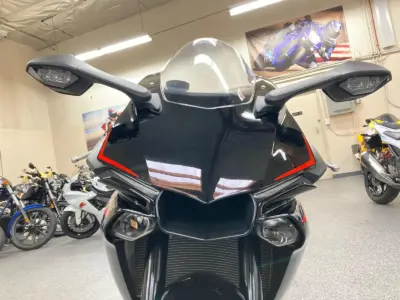 2017 Yamaha R1