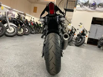 2017 Yamaha R1