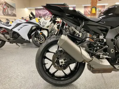 2017 Yamaha R1