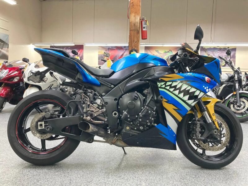 2013 Yamaha R1