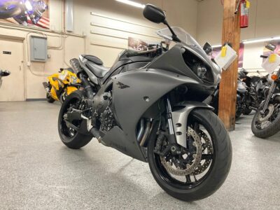 2013 Yamaha R1