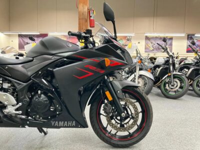 2017 Yamaha R3