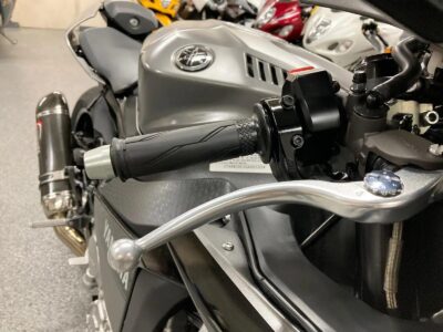 2016 Yamaha R1