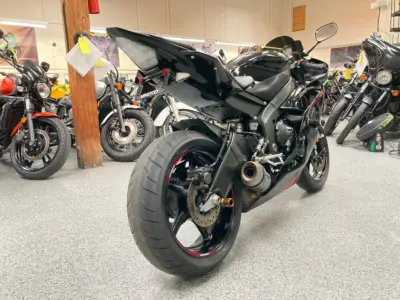 2015 Yamaha R6 Raven