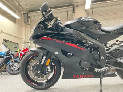 2015 Yamaha R6 Raven