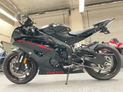 2015 Yamaha R6 Raven