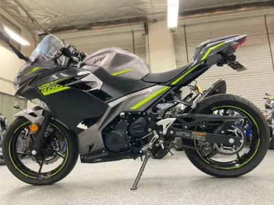 2021 Kawasaki Ninja 400 ABS