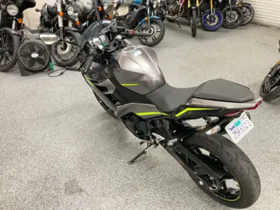 2021 Kawasaki Ninja 400 ABS
