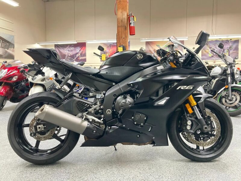 2017 Yamaha R6 Raven
