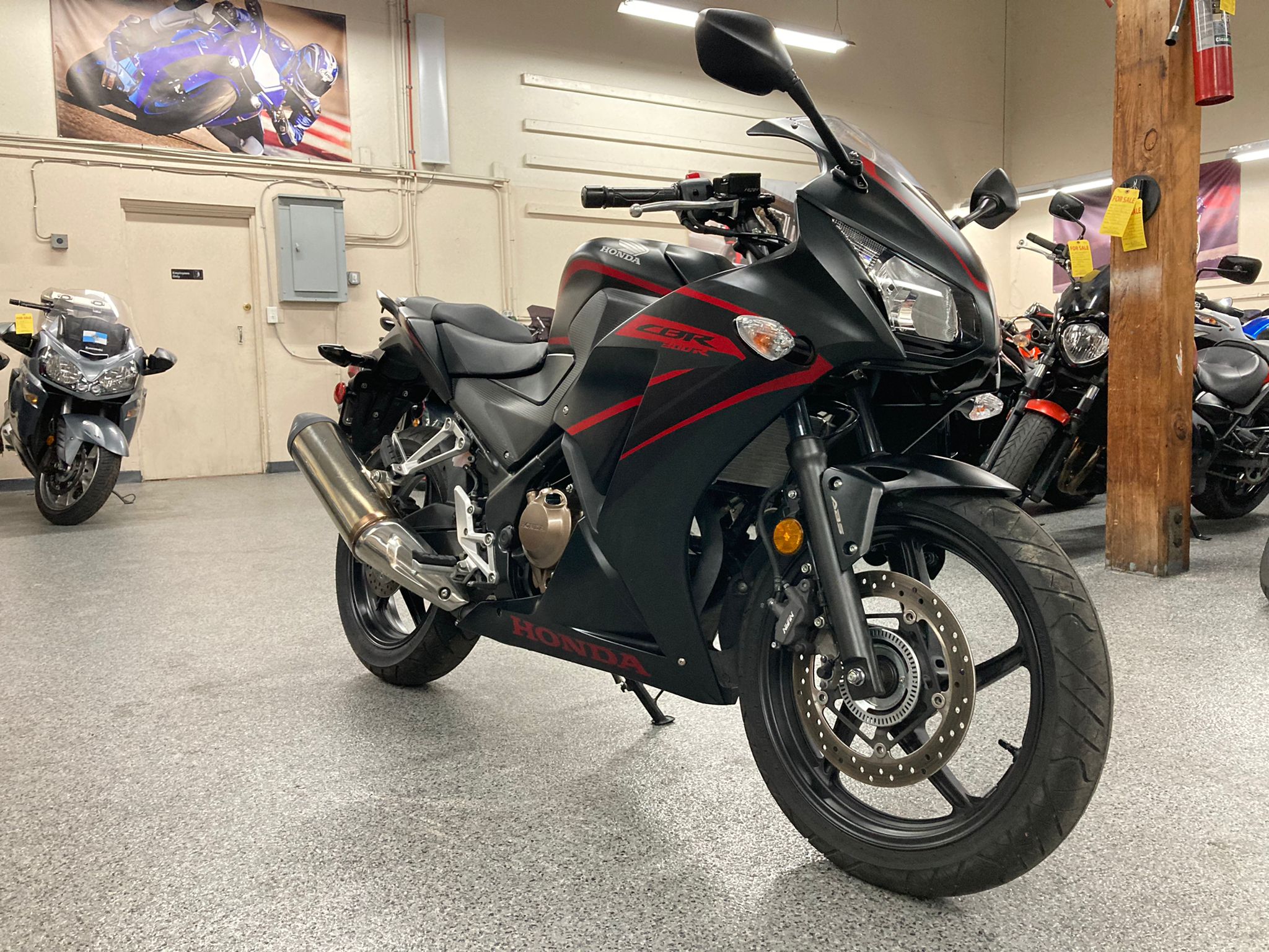 2019 honda cbr300r abs