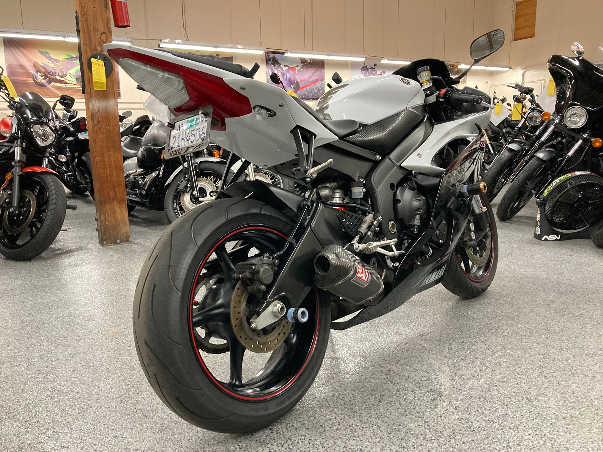 2020 yamaha r6 raven