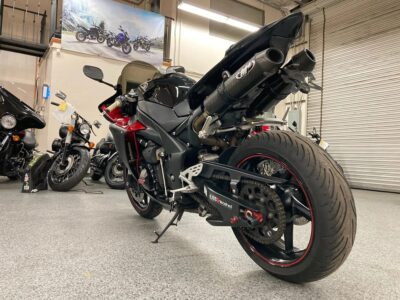 2009 Yamaha R1 Crossplane Raven