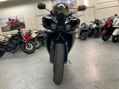 2009 Yamaha R1 Crossplane Raven