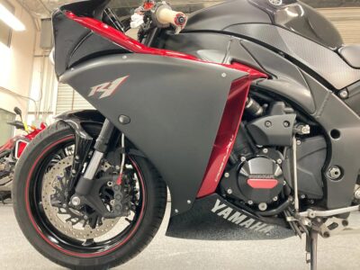 2009 Yamaha R1 Crossplane Raven