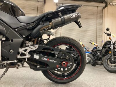 2009 Yamaha R1 Crossplane Raven