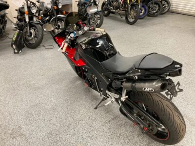 2009 Yamaha R1 Crossplane Raven