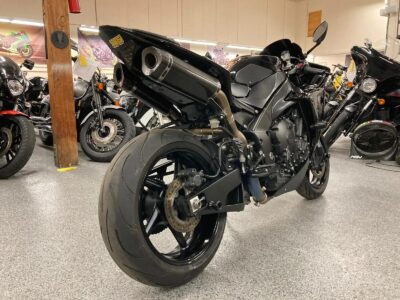 2011 Yamaha R1 Crossplane Raven