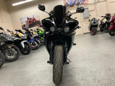 2011 Yamaha R1 Crossplane Raven