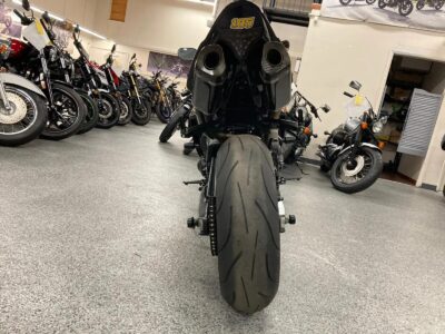 2011 Yamaha R1 Crossplane Raven