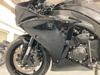2011 Yamaha R1 Crossplane Raven